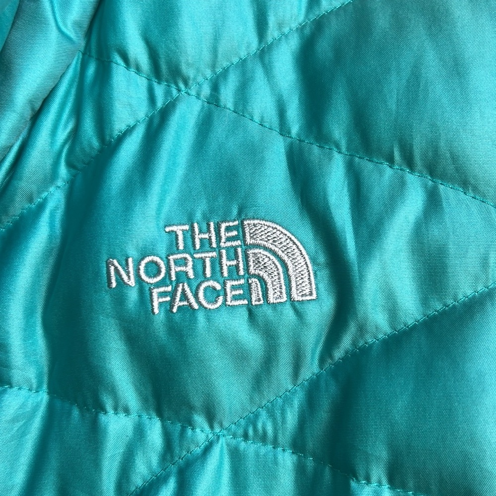 The North Face Aconcagua Goose Down 550 Vest. - Picture 6 of 16